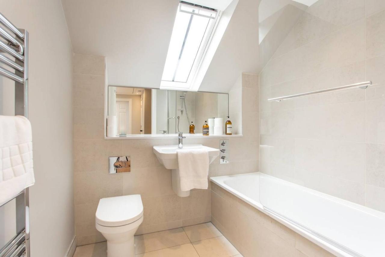 ALTIDO Quiet City Centre Spacious Apartment Edimburgo Exterior foto